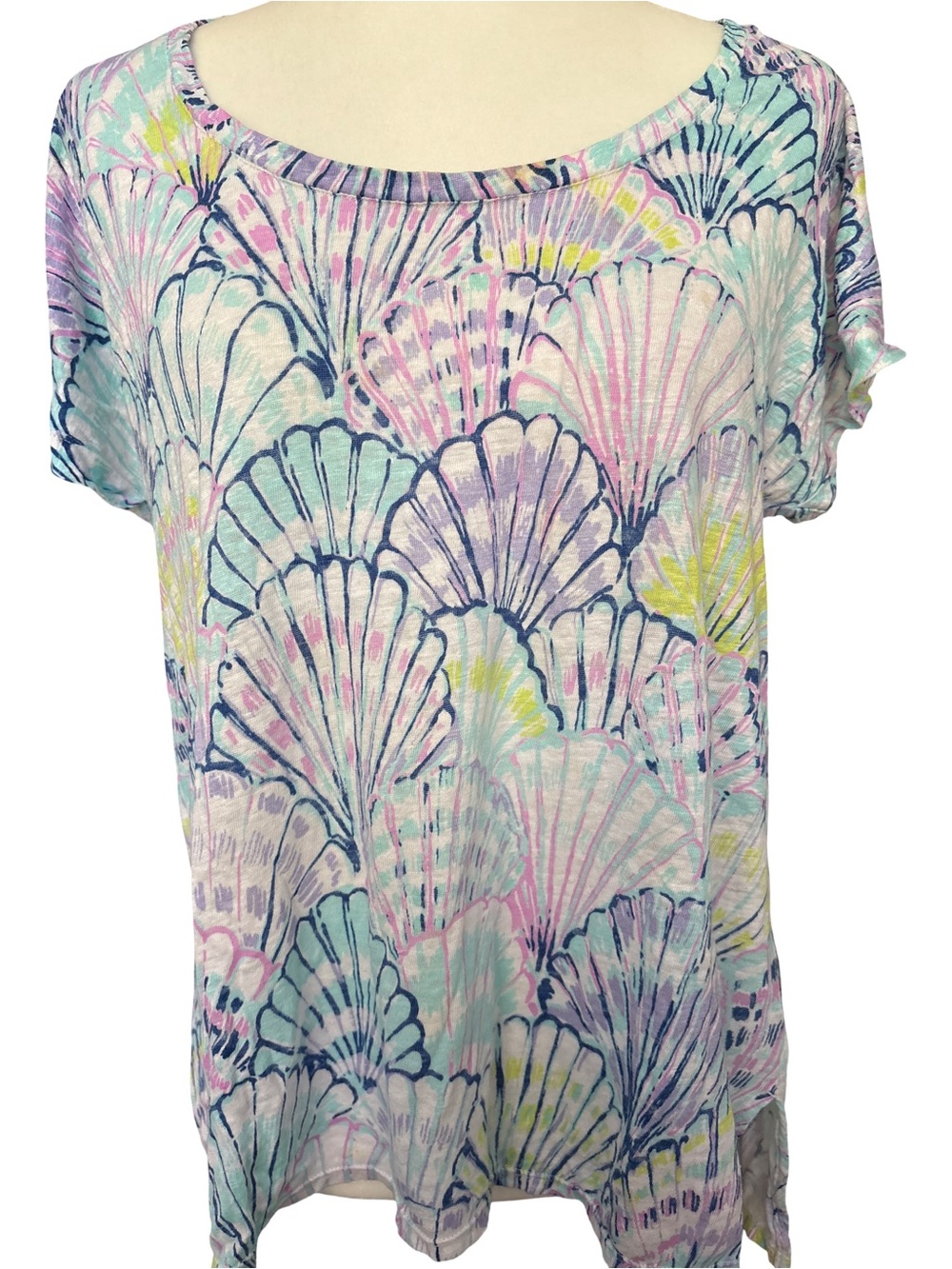 Lily Pulitzer Pastel Seashell Print Short Sleeve Top 100% linen
